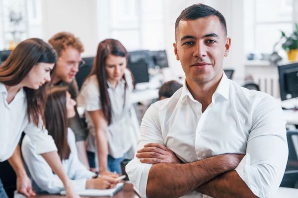 Att skapa effektiva team – genom att inte ge alla svar